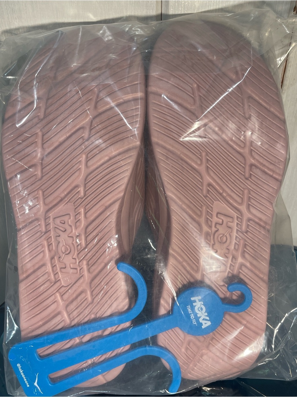 HOKA Gender Inclusive Ora Luxe Slide Sandal NWT W 16 / M 14 Pink Pale Mauve - Picture 2 of 4